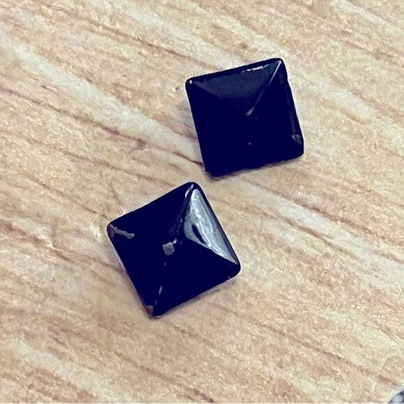 🌴 Y2K Stud Earring Bundle – 8 Pairs Mixed Vintage Cute Retro Piercing Lot - Picture 5 of 12